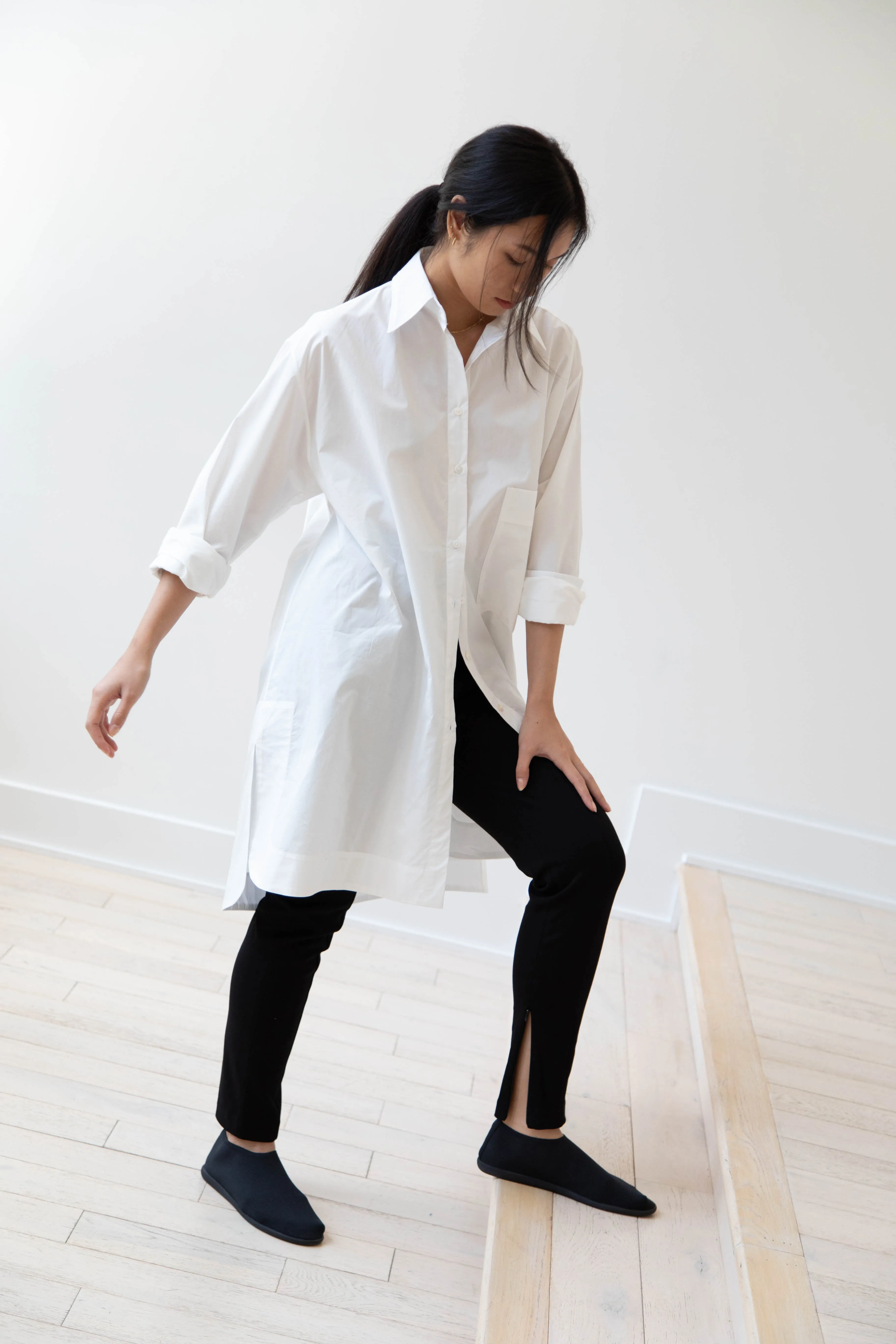 Auralee | Twist Smooth Skinny Pants in Black