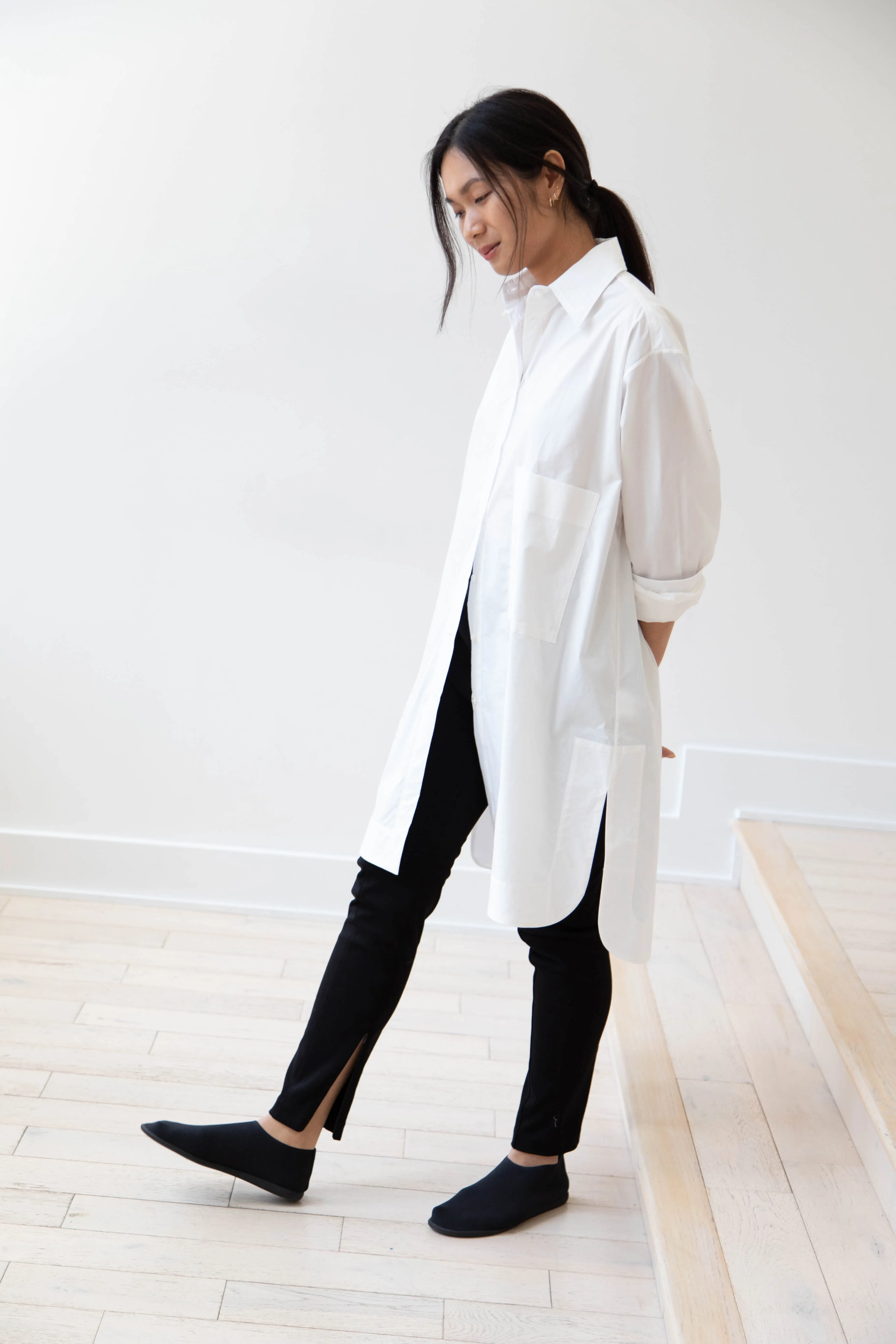 Auralee | Twist Smooth Skinny Pants in Black