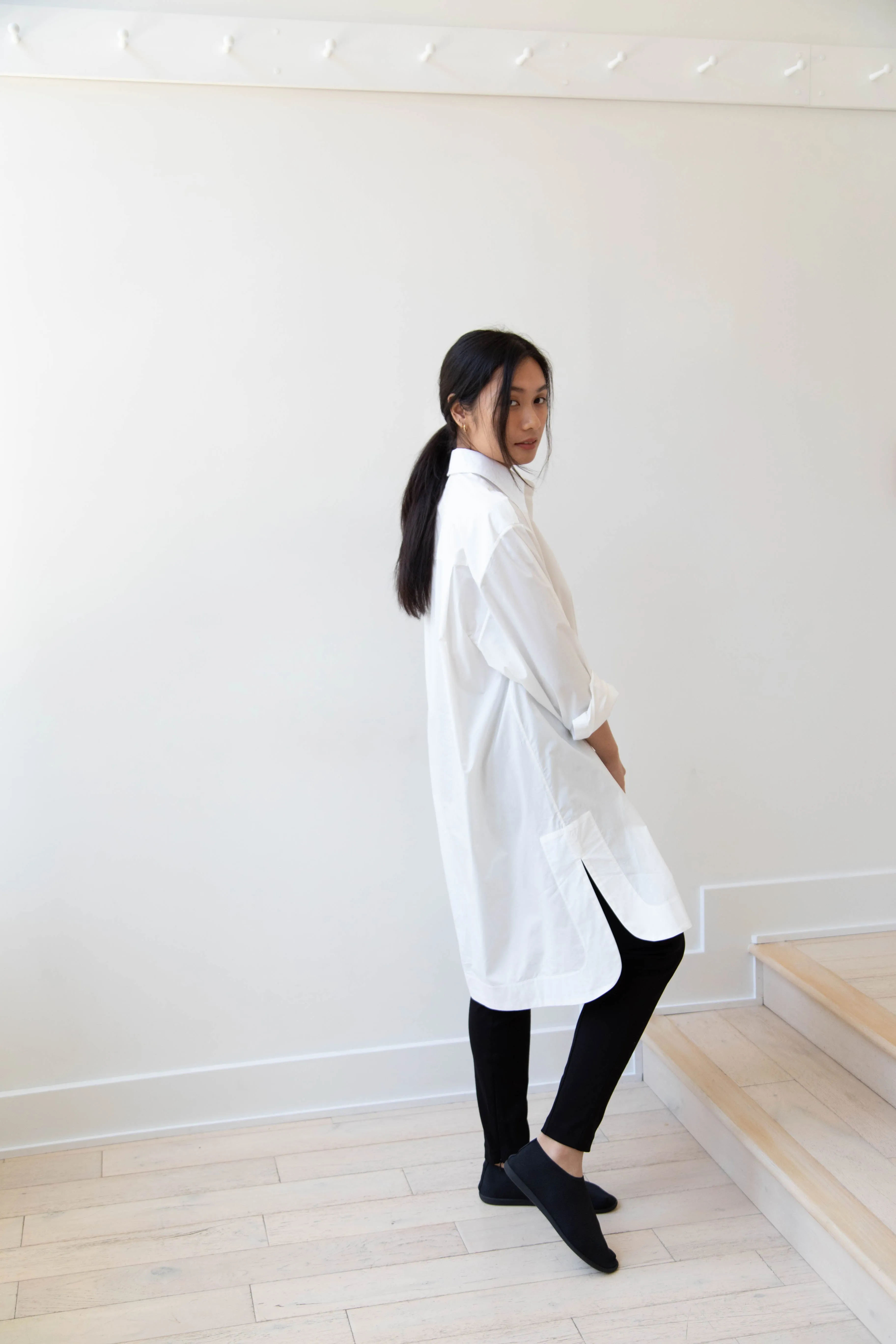 Auralee | Twist Smooth Skinny Pants in Black