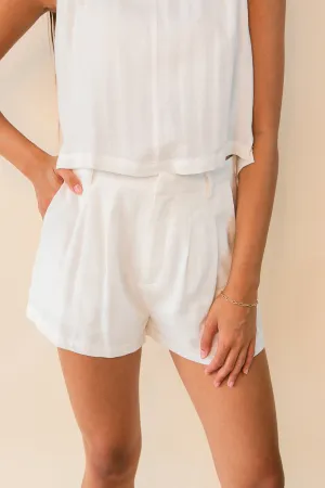 Coastal Calm Linen Pleated Short