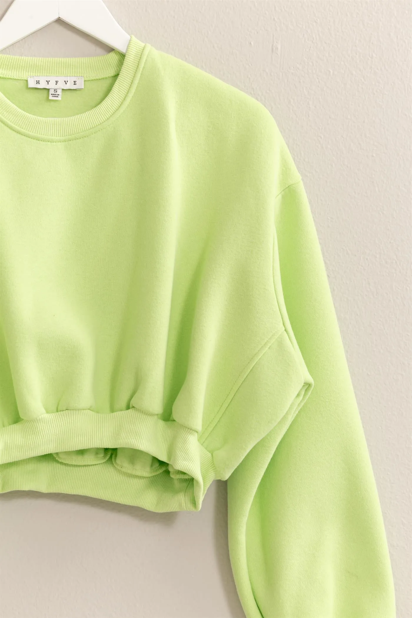 HF24E983-WASHED FRENCH TERRY CROPPED SWEATSHIRT