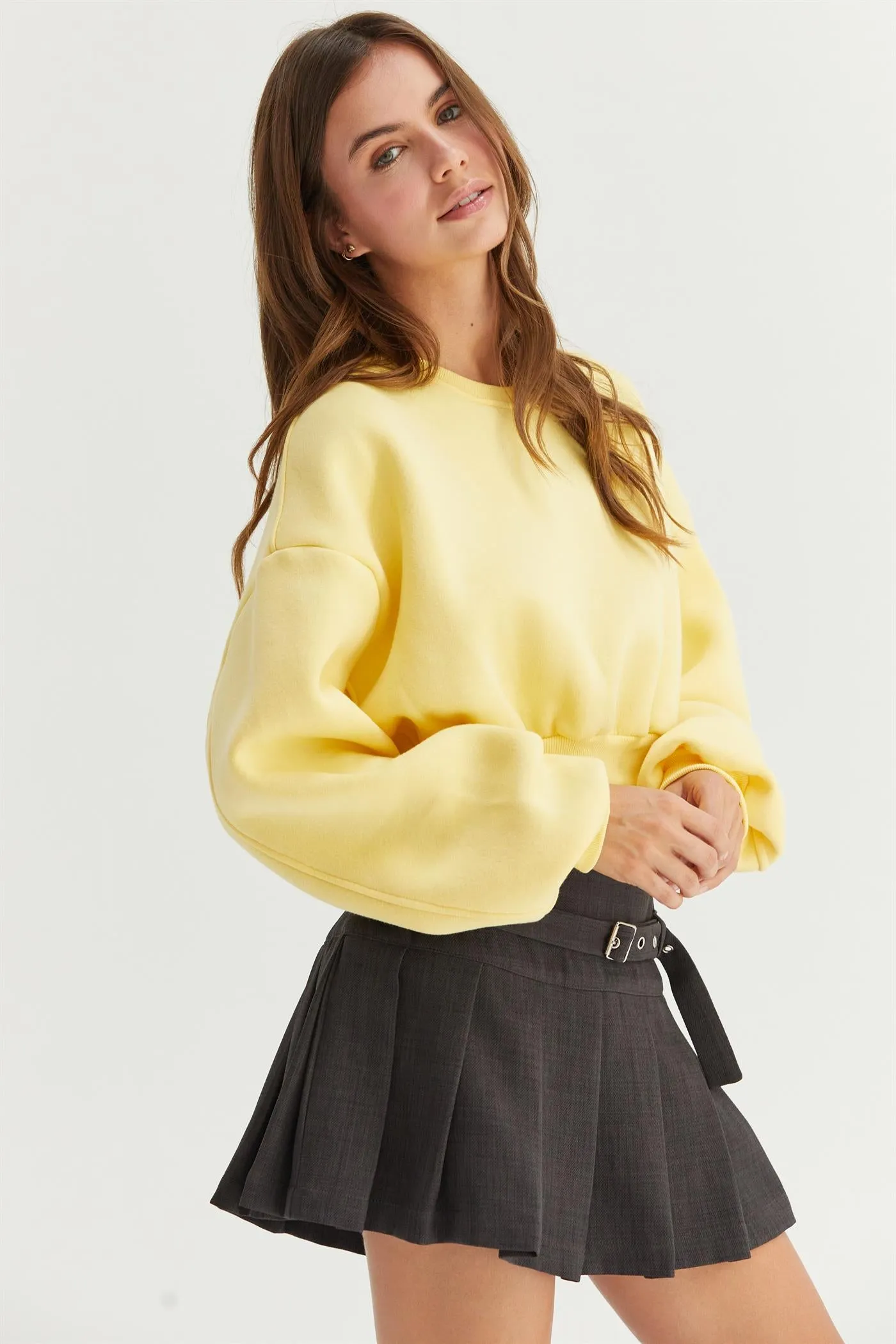 HF24E983-WASHED FRENCH TERRY CROPPED SWEATSHIRT
