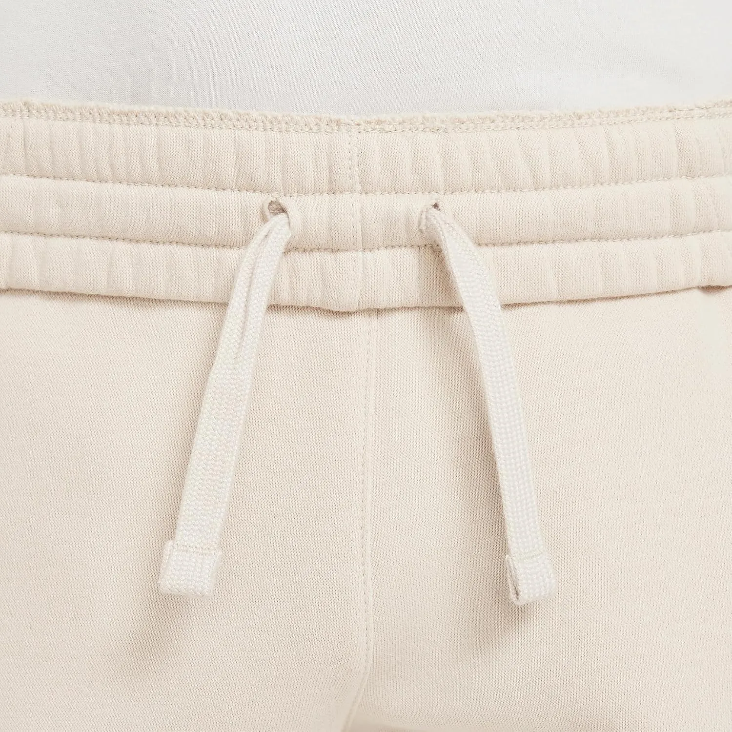 Nike Sportswear Club Fleece Big Kids' Cargo Pants (FD3012-126, Sanddrift/Sanddrift/White)