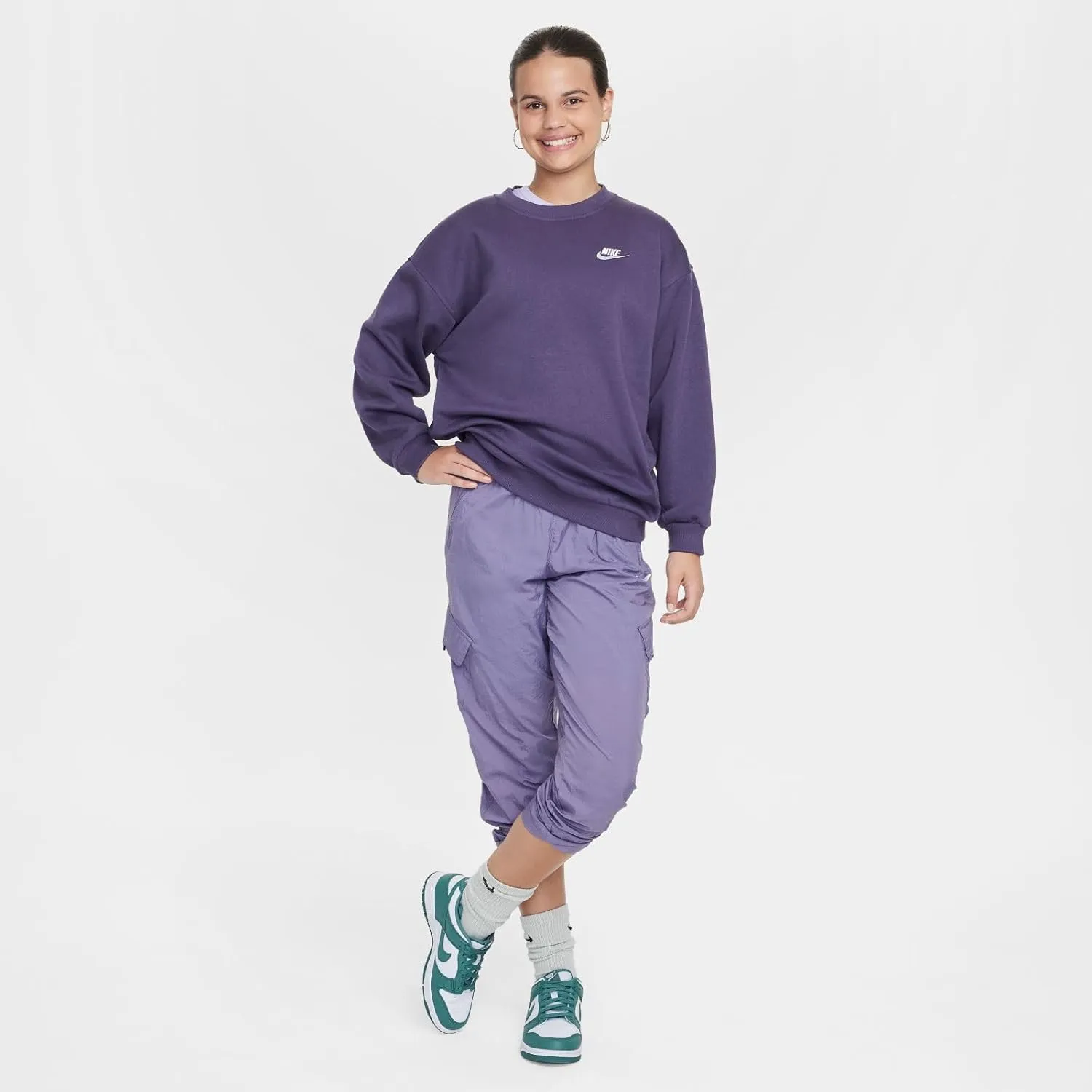 Nike Sportswear Club Fleece Big Kids' (Girls') Oversized Sweatshirt (FD2923-573, Dark Raisin/White)