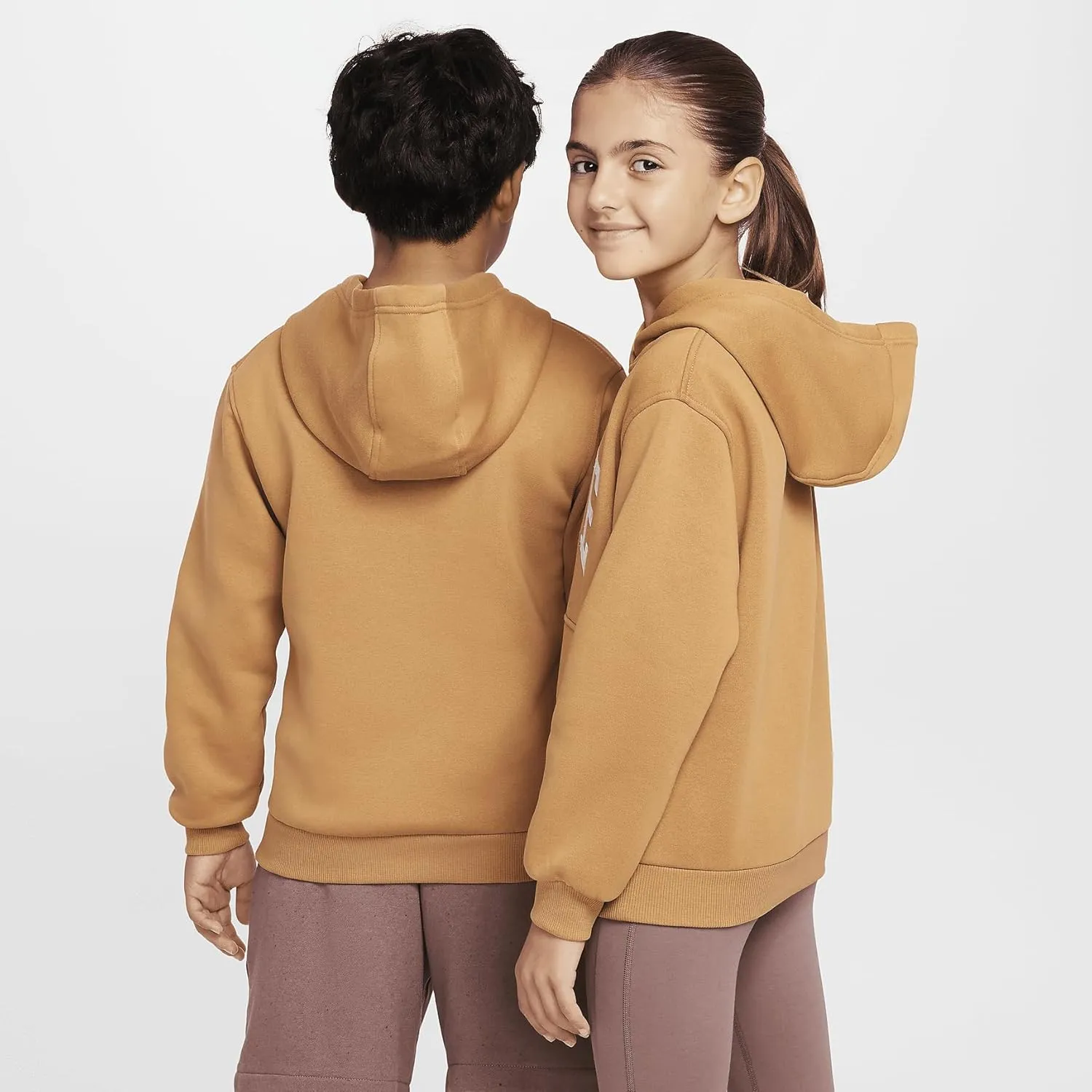 Nike Sportswear Club Fleece Big Kids' Hoodie (HJ3156-224, Flax/White)