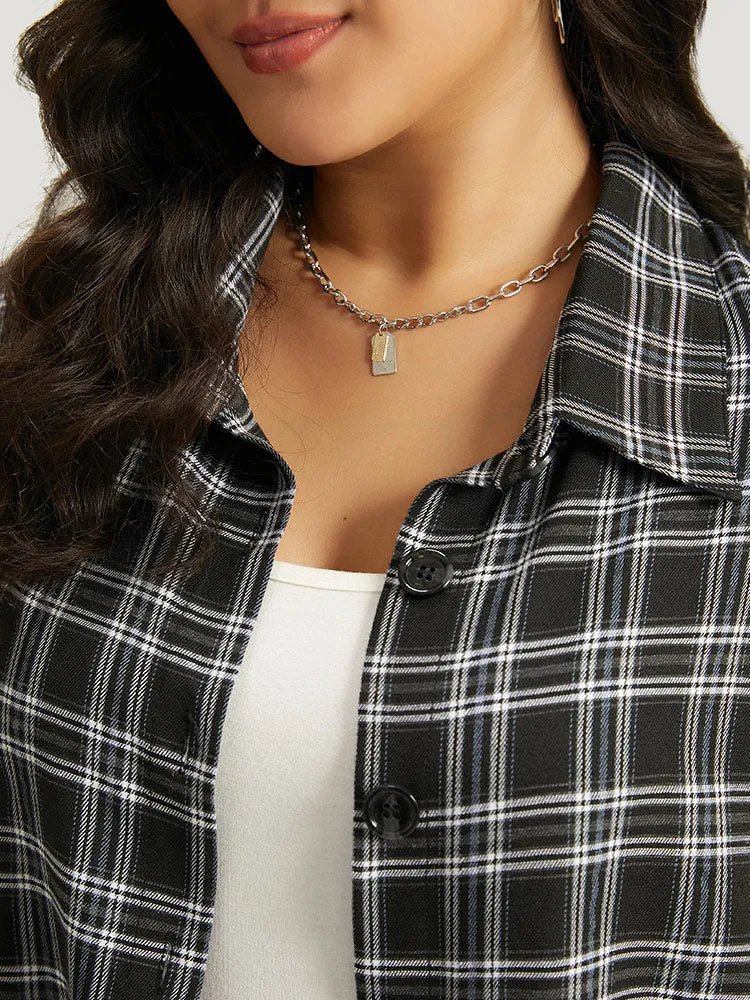 Plaid Button Fly Curved Hem Shirt Collar Coat